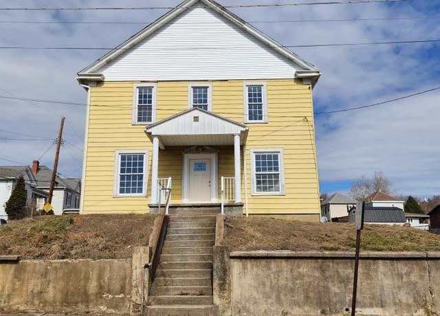 Property at 600 S Linden St, Clarksburg, WV 26301, 7 beds, 4 baths