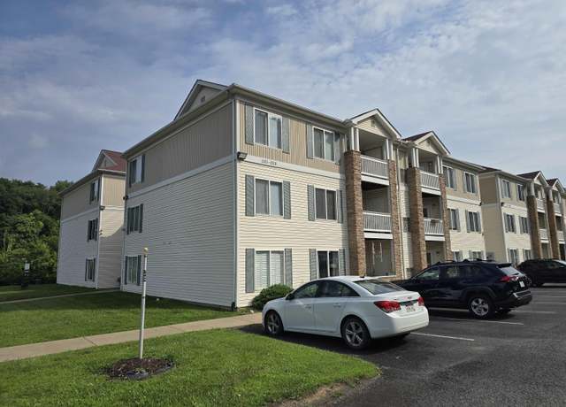 Property at 1205 University Cmns, Star City, WV 26505, 4 beds, 4 baths