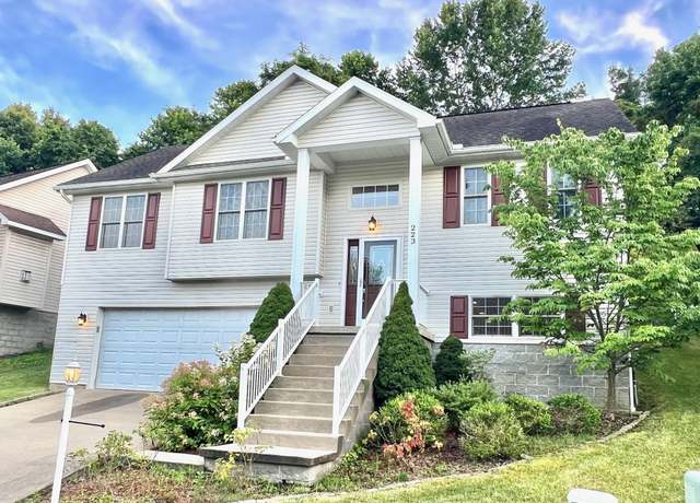 Property at 223 September, Morgantown, WV 26508, 3 beds, 3 baths