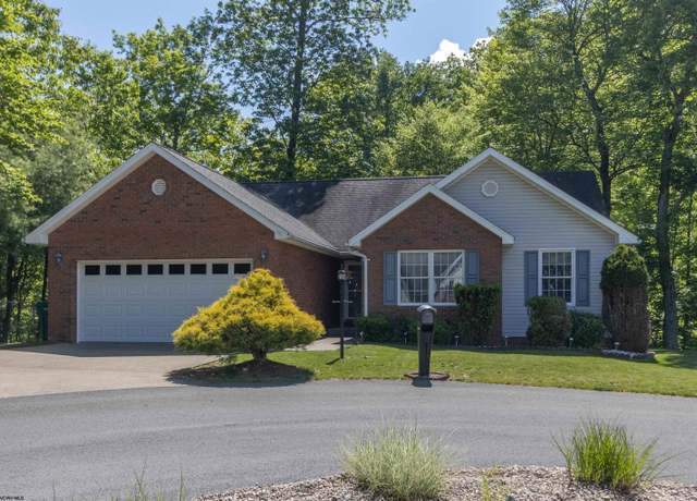 Property at 107 Coventry Ct, Bridgeport, WV 26330, 3 beds, 2 baths