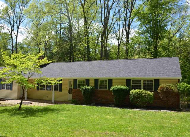 Property at 1251 Briercliff Rd, Bridgeport, WV 26330, 3 beds, 1.5 baths