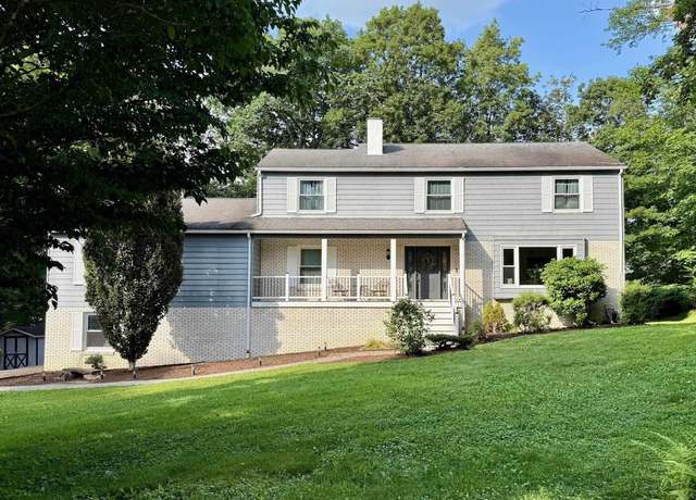 Property at 41 Chardonnay Dr, Morgantown, WV 26508, 4 beds, 2.5 baths