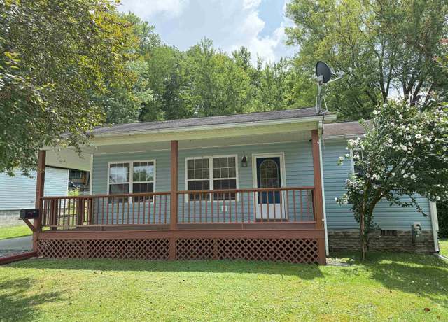 Property at 106 St Johns St, Parsons, WV 26287, 2 beds, 1.5 baths