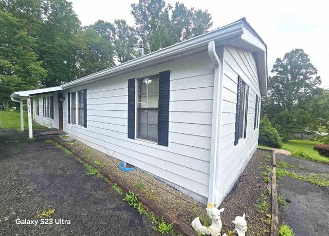 Property at 70 Dally Dr, Fairmont, WV 26554, 3 beds, 2 baths