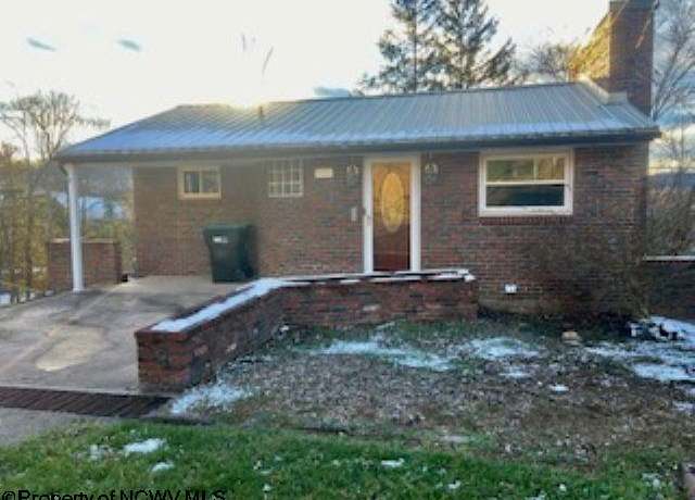 Property at 118 Garfield Rd, Clarksburg, WV 26301, 3 beds, 1 bath