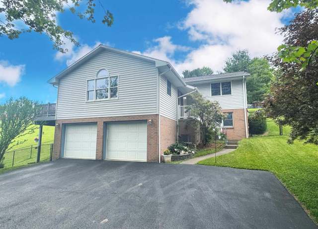 Property at 524 Kinney St, Bridgeport, WV 26554, 4 beds, 3 baths