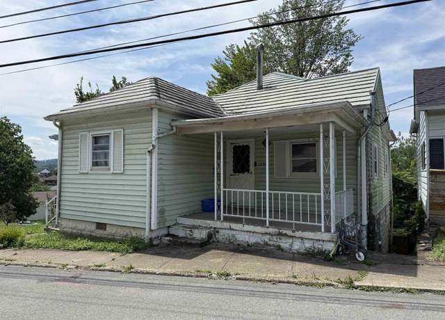 Property at 1636 N 20th St, Clarksburg, WV 26301, 3 beds, 1 bath