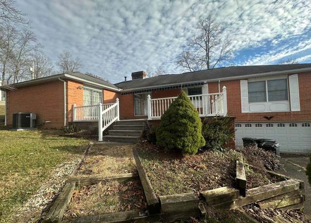 Property at 33 Elephant Walk, Fairmont, WV 26554, 5 beds, 4 baths