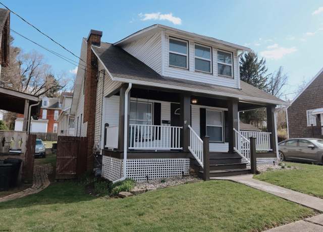 Property at 135 Elkins St, Fairmont, WV 26554, 3 beds, 1.5 baths