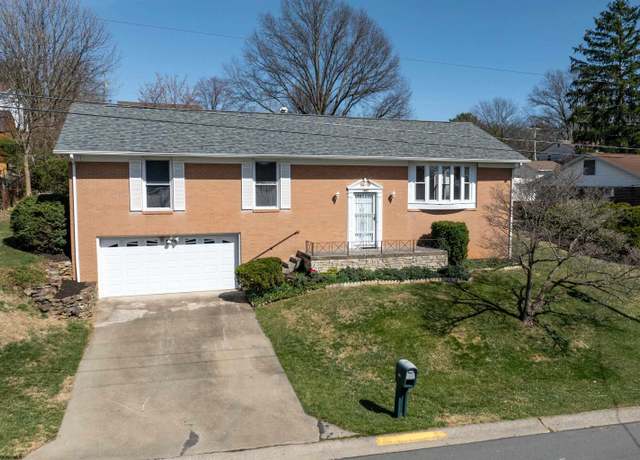 Property at 1452 Dogwood Ave, Morgantown, WV 26505, 5 beds, 2.5 baths