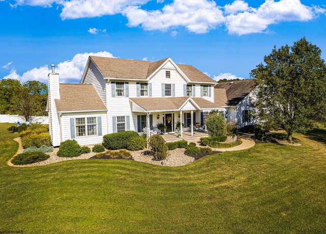 Property at 1084 S Pierpont Rd, Morgantown, WV 26508, 4 beds, 4 baths