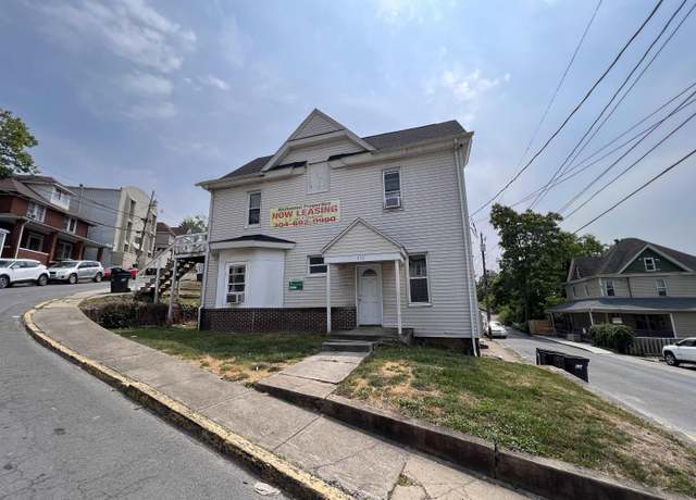 Property at 450 Dallas St, Morgantown, WV 26505, 5 beds, 2.5 baths