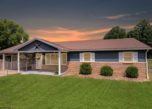 Property at 18 Ash, Lost Creek, WV 26385, 4 beds, 1.5 baths