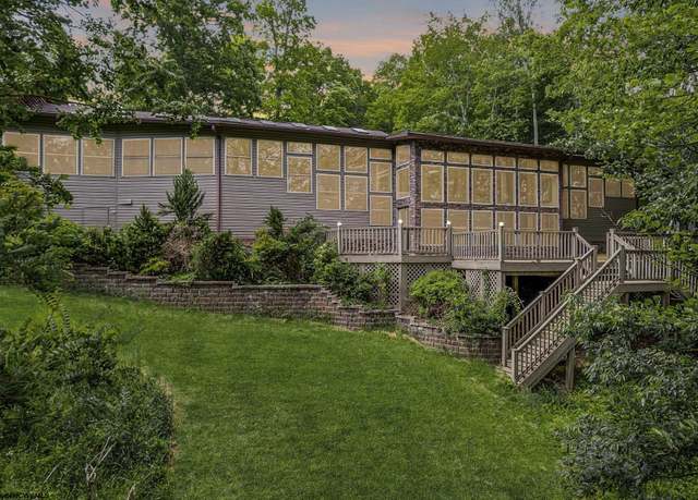 Property at 237 Highland, Grafton, WV 26354, 3 beds, 3 baths