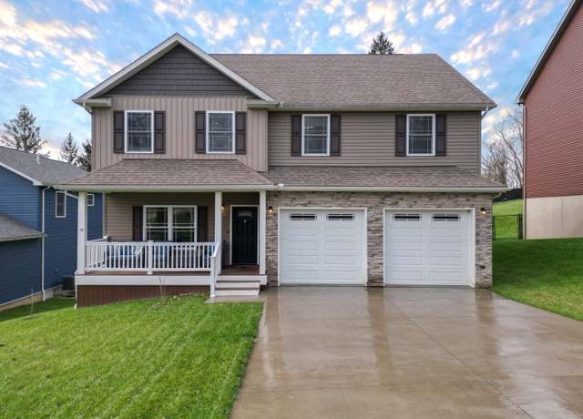 Property at 2364 School House Rd, Fairmont, WV 26554, 4 beds, 2.5 baths