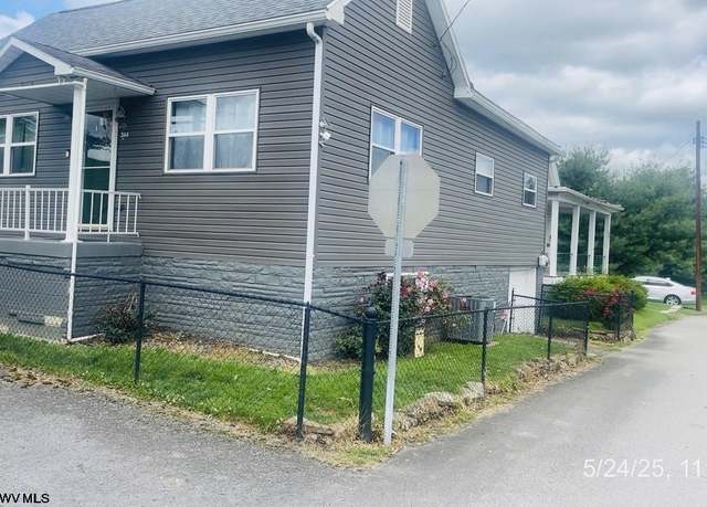 Property at 344 Tygart St, Fairmont, WV 26554, 2 beds, 1.5 baths