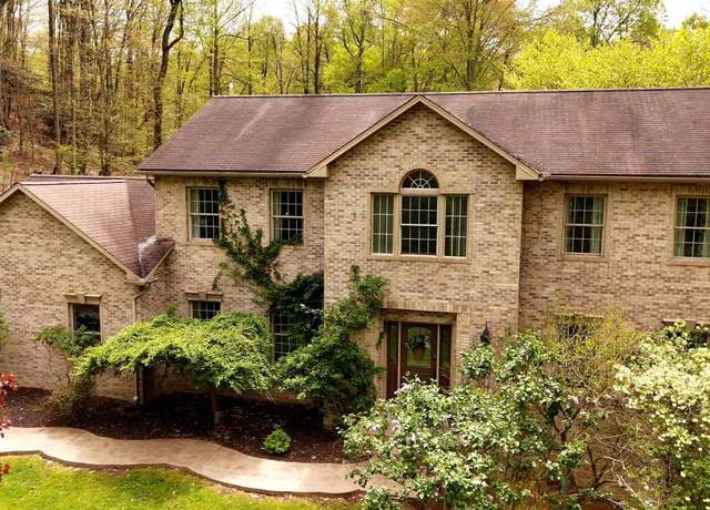 Property at 649 Sassafras Dr, Fairmont, WV 26554, 4 beds, 2.5 baths