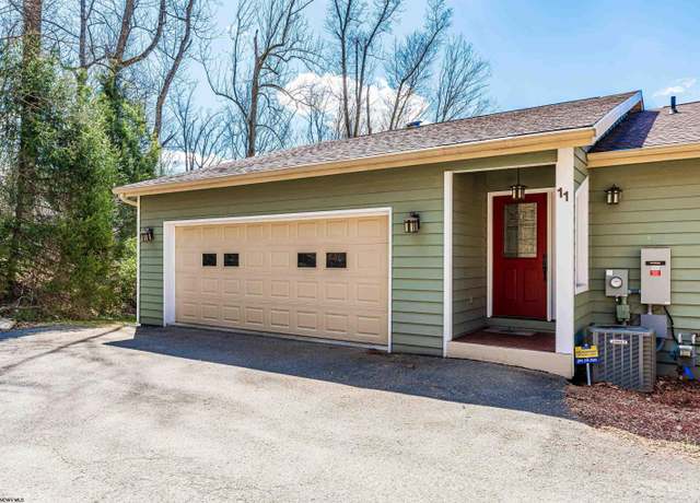 Property at 11 Mont Chateau Rd, Morgantown, WV 26508, 3 beds, 2.5 baths