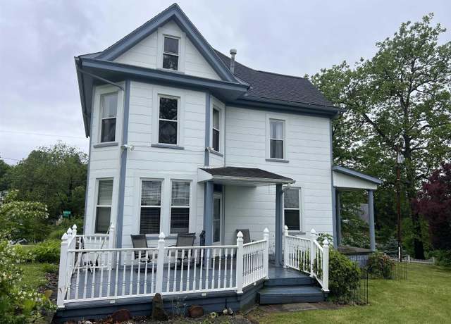 Property at 293 Franklin St, Morgantown, WV 26501, 3 beds, 2 baths
