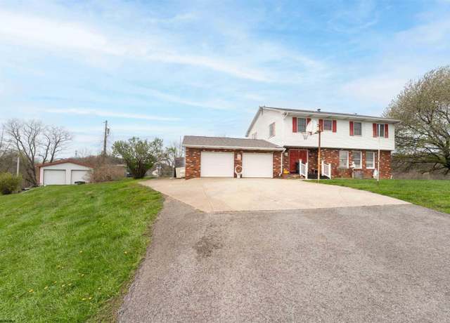 Property at 162 Finch Rd, Morgantown, WV 26508, 5 beds, 2.5 baths