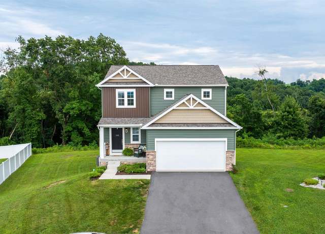 Property at 185 Eastview, Fairmont, WV 26554, 3 beds, 2.5 baths