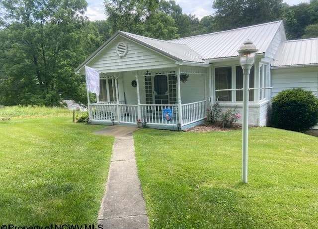 Property at 335 Old Davisson Run, Clarksburg, WV 26301, 3 beds, 1.5 baths