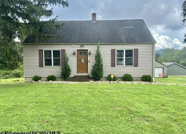 Property at 339 Chesapeake Rd, Fairmont, WV 26554, 4 beds, 1.5 baths