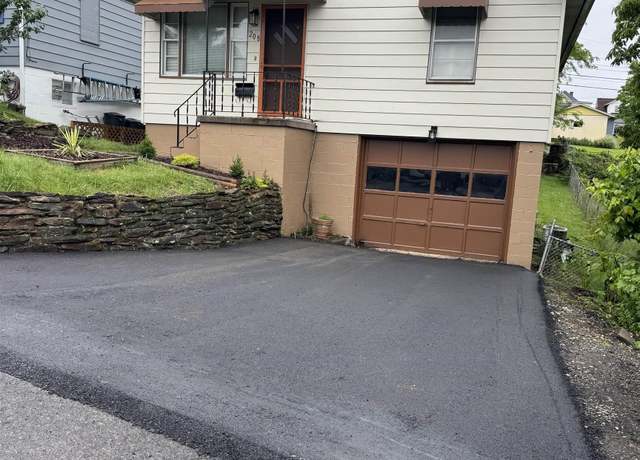 Property at 208 Buffalo Ave, Fairmont, WV 26554, 2 beds, 2 baths