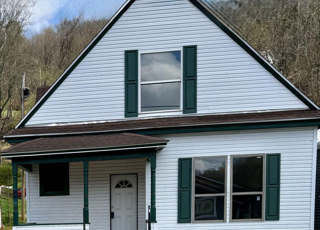 Property at 309 E Main St, Mannington, WV 26575, 3 beds, 1.5 baths
