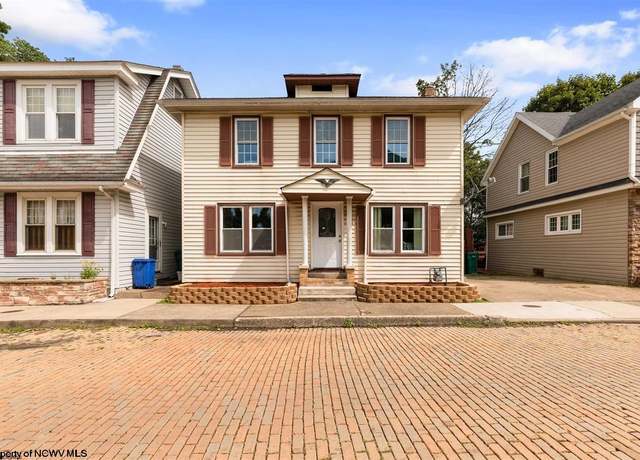 Property at 500 Stanley, Clarksburg, WV 26301, 4 beds, 1.5 baths