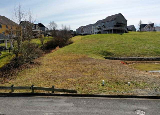Property at 25 Berkshire, Morgantown, WV 26508