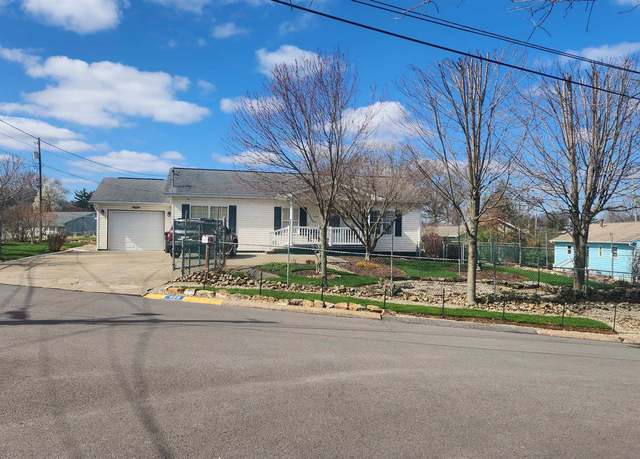 Property at 469 Hillview Dr, Morgantown, WV 26505, 3 beds, 1.5 baths