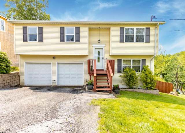 Property at 11 Joelyn St, Fairmont, WV 26554, 3 beds, 1.5 baths