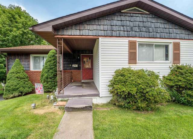 Property at 1112 Westmont Rd, Fairmont, WV 26554, 3 beds, 2 baths