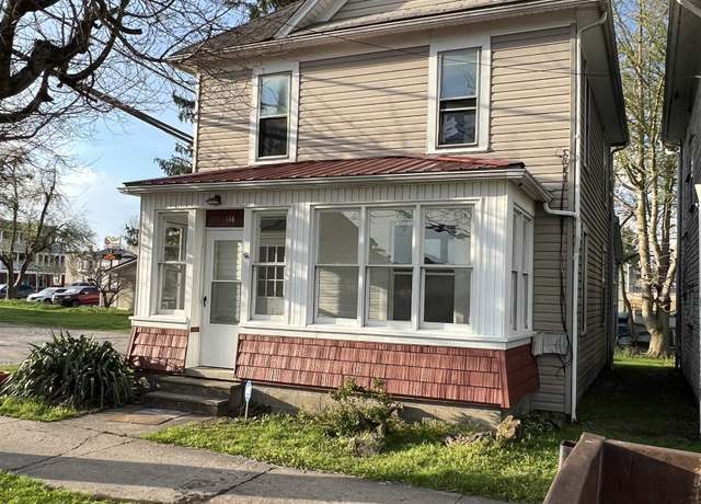 Property at 118 10th St, Elkins, WV 26241, 3 beds, 1.5 baths