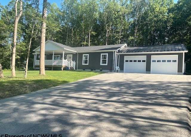 Property at 49 Holleran Hts, Kingwood, WV 26537, 3 beds, 2 baths