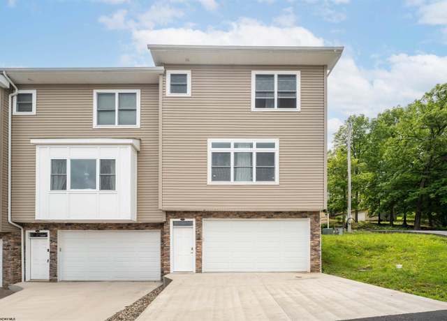 Property at 100 Pasture Ln, Morgantown, WV 26505, 3 beds, 2.5 baths