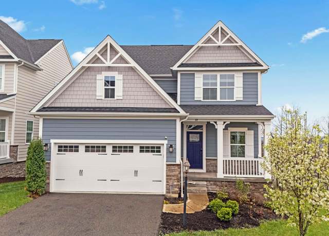 Property at 89 Lavista Dr, Morgantown, WV 26508, 4 beds, 3.5 baths