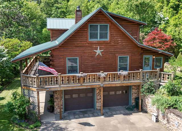 Property at 15 Jordan Ln, Morgantown, WV 26501, 3 beds, 2.5 baths