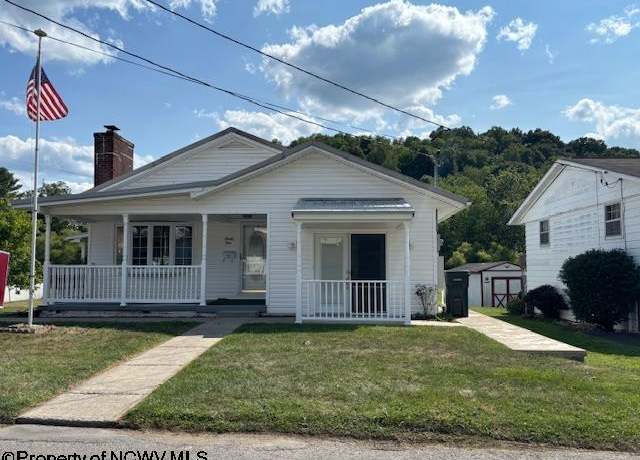 Property at 24 Reger Ave, Buckhannon, WV 26201, 4 beds, 1.5 baths