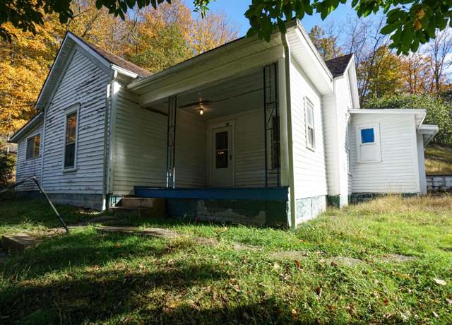 Property at 73 Walnut St, Salem, WV 26426, 3 beds, 1 bath