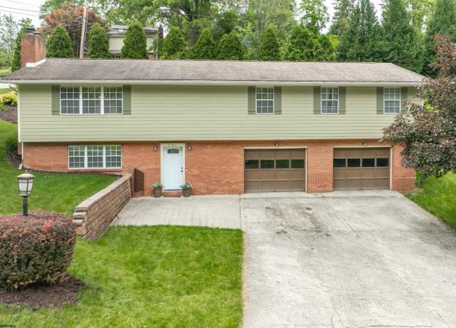 Property at 101 Forest Dr, Morgantown, WV 26505, 4 beds, 3 baths
