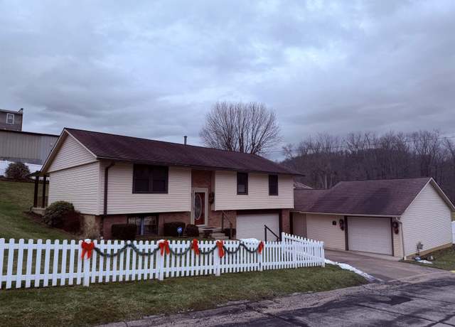 Property at 120 Seneca Dr, Barrackville, WV 26559, 3 beds, 2.5 baths