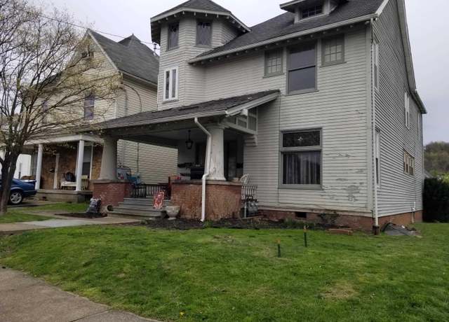 Property at 655/655 1/2 Mulberry, Clarksburg, WV 26301, 7 beds, 3 baths