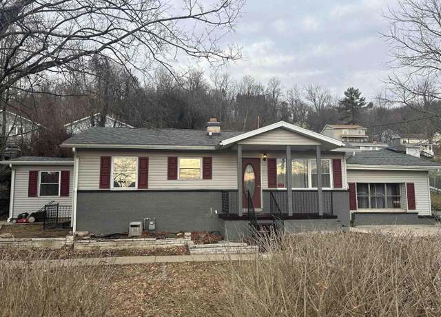 Property at 1041 Montrose Ave, Morgantown, WV 26505, 2 beds, 2 baths