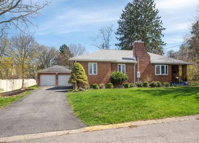 Property at 332 Kenmore, Morgantown, WV 26505, 3 beds, 3 baths