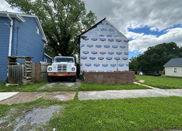 Property at 904 Florida Ave, Martinsburg, WV 25401, 3 beds, 1.5 baths