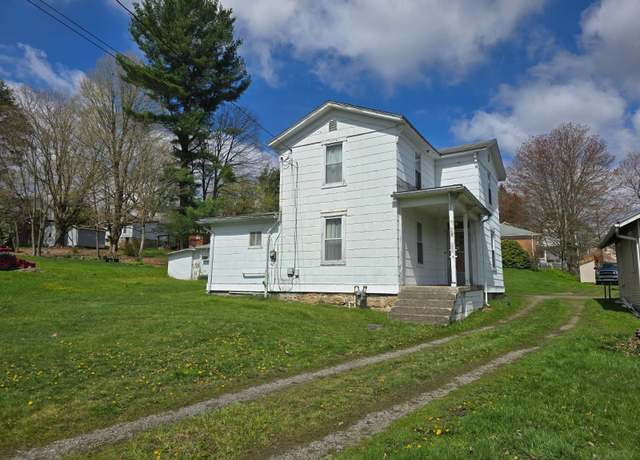 Property at 102 Beverly St, Kingwood, WV 26537, 3 beds, 2 baths