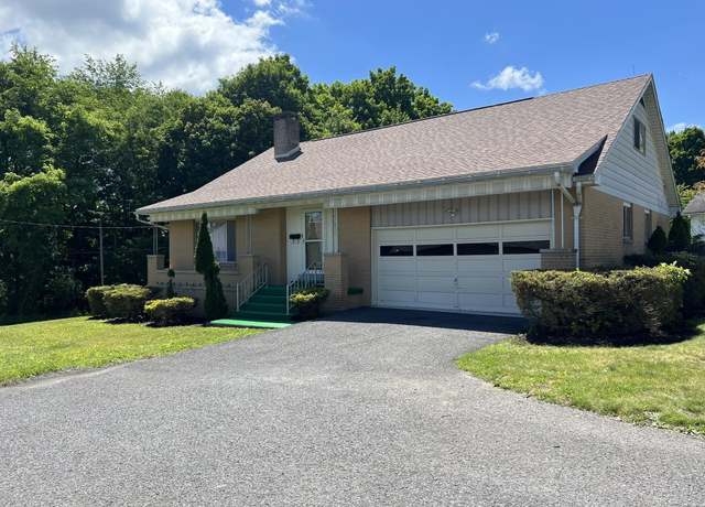 Property at 297 S Price St, Kingwood, WV 26537, 4 beds, 2 baths