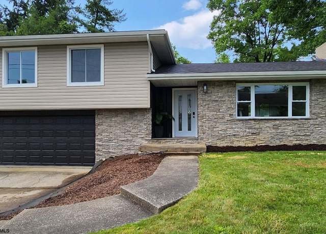 Property at 675 Colonial Dr, Morgantown, WV 26505, 3 beds, 2.5 baths